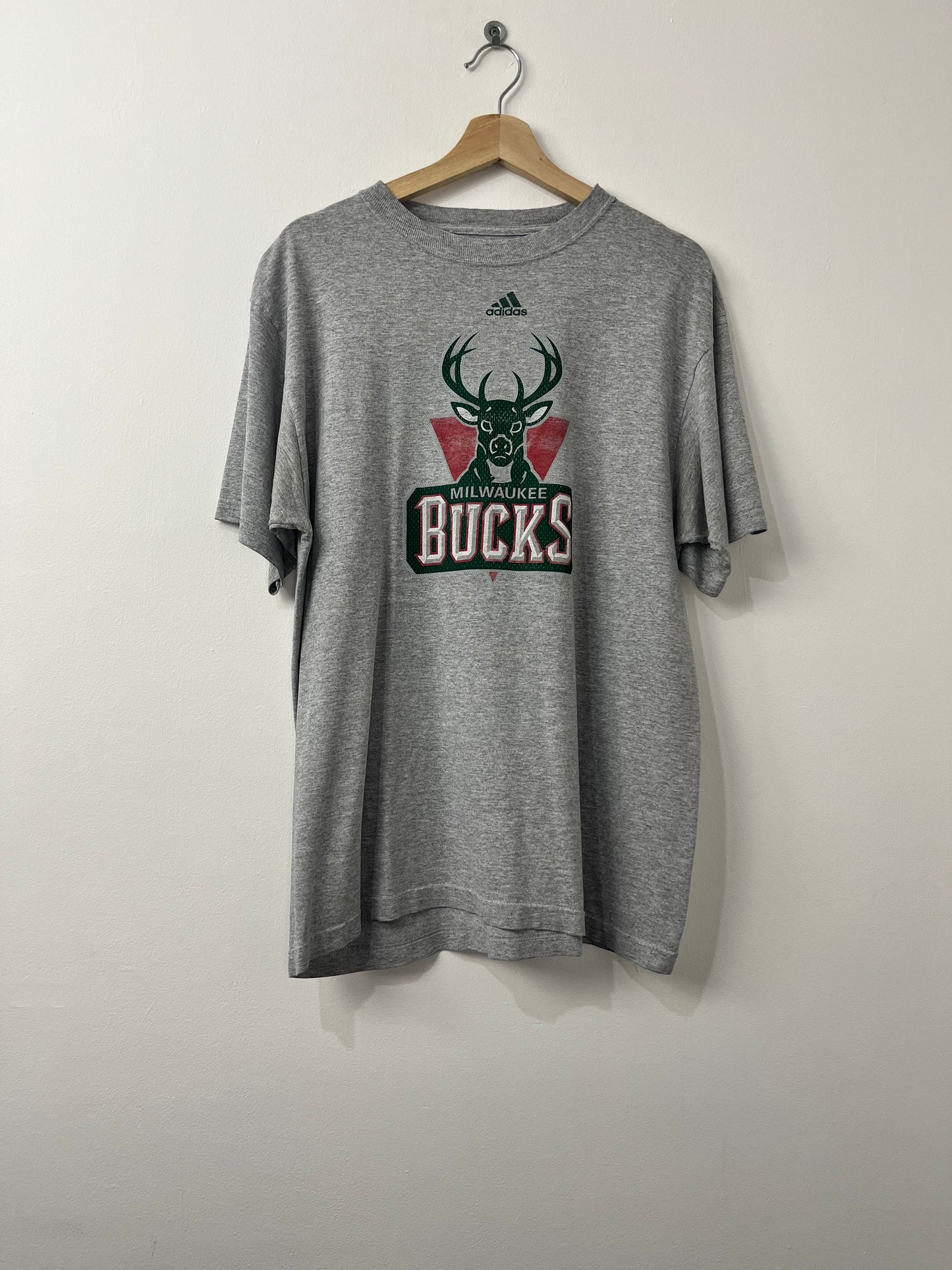 Milwaukee Bucks Adidas Vintage T Shirt