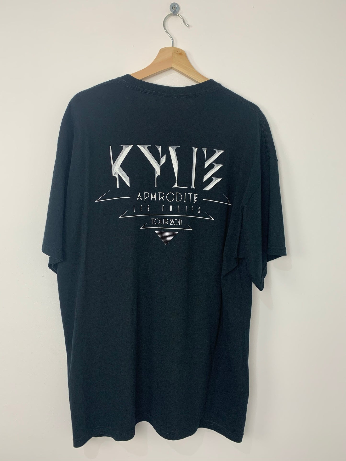 Kylie Minogue Aphrodite Les Folies Tour 2011 Get Out Of My Way Local Crew T-Shirt